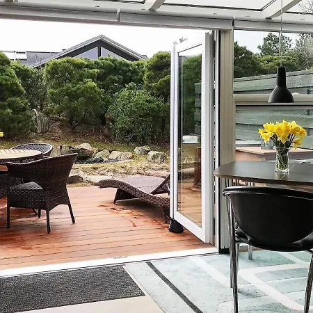 One-bedroom Holiday In 3 Apartment Vejers Strand